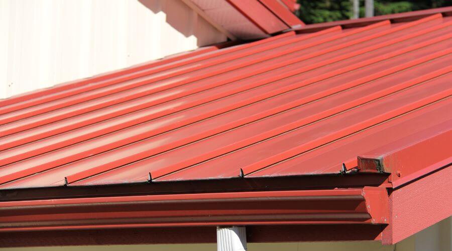Professional gutter cleaning in Vermont